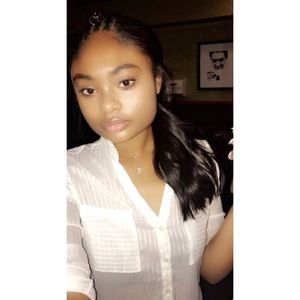 Meet your Posher, Dana